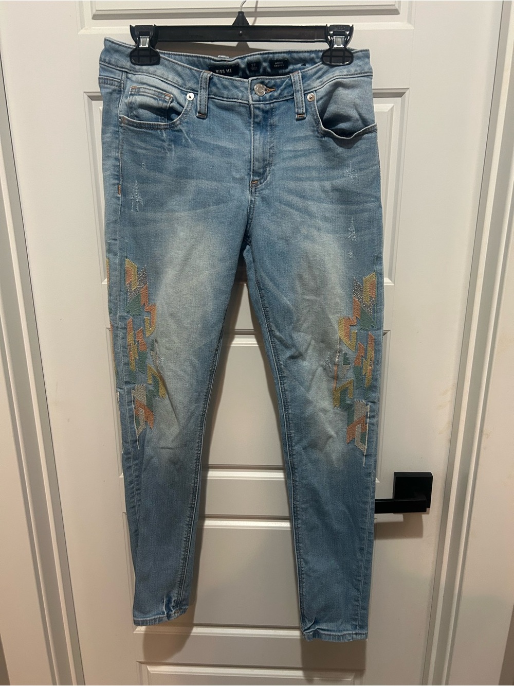 Miss Me Embroidered skinny ankle Women’s Jeans